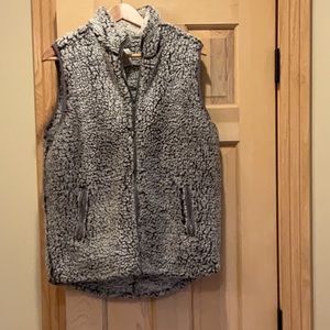 THREAD & SUPPLY Sherpa vest